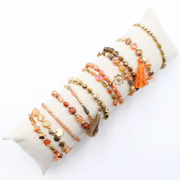 Pack de 12 bracelets perles et pampilles