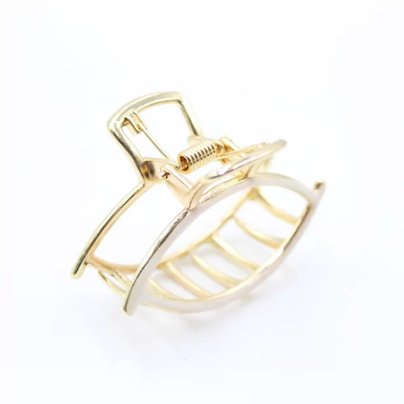 Pince avec émail coloré