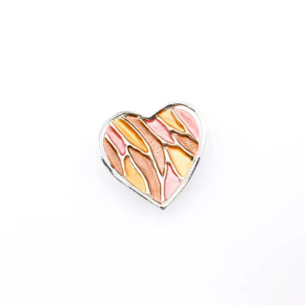 Broche aimantée motif cœur