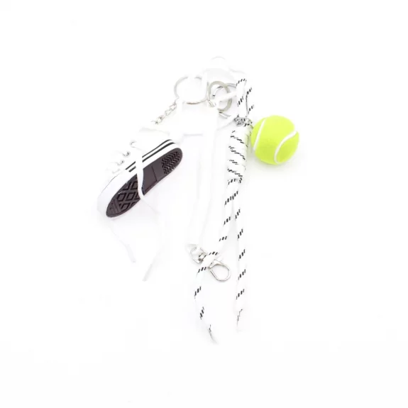 Porte clefs avec chaussure et balle de tennis