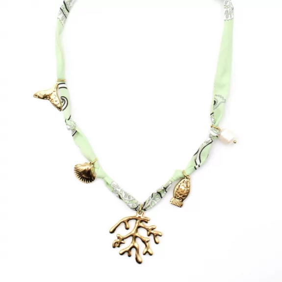 Collier tissus avec pampilles en acier