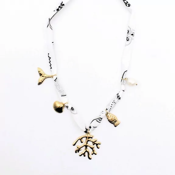 Collier tissus avec pampilles en acier