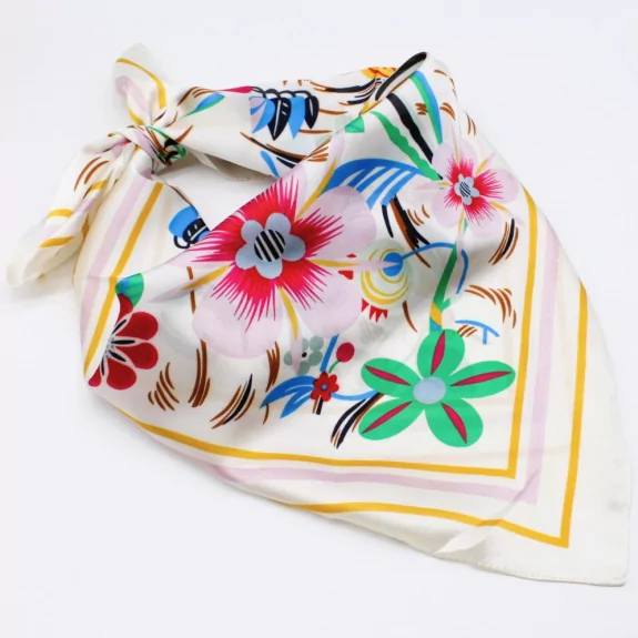 Assortiment de 12 foulards - pack aléatoire