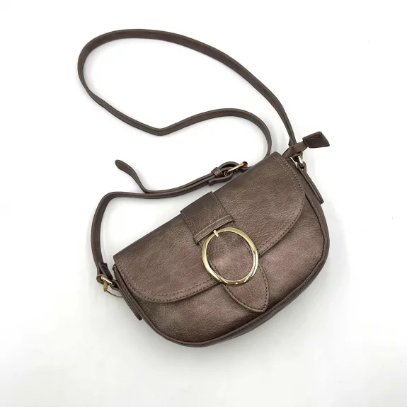 Petit sac à main avec boucle dorée