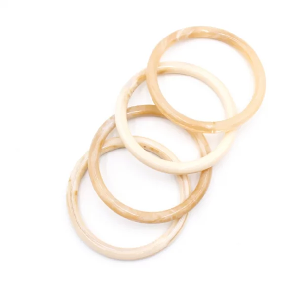 Joncs résines multicolores