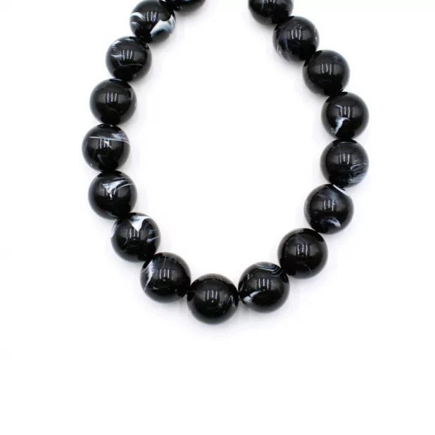 Collier boules résine
