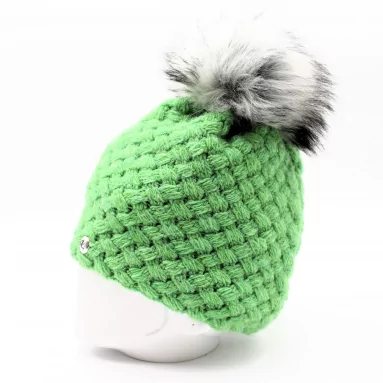 bonnet avec pompon synthétique