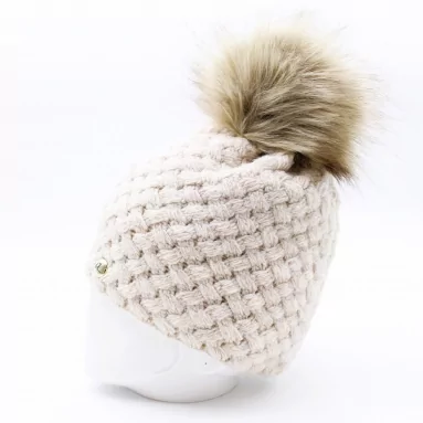 Bonnet haut de gamme avec pompon