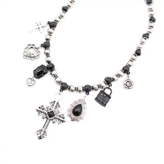 Collier argenté breloques croix