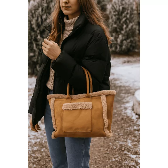 Sac cabas finition moumoute avec poche