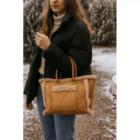 Sac cabas finition moumoute avec poche