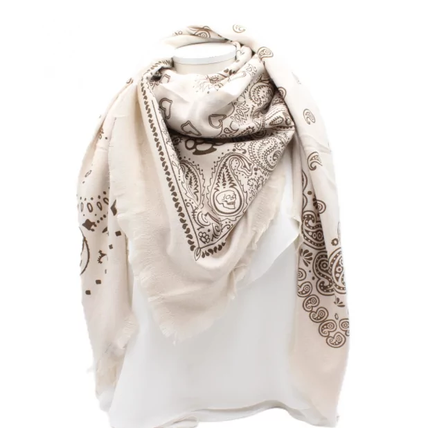 Echarpe carrée imprimé tendance