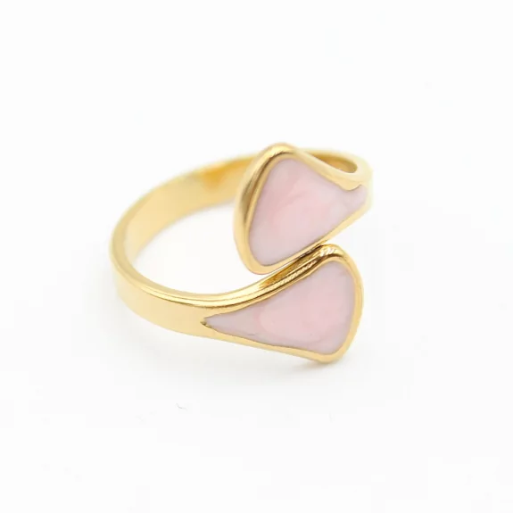 Bague tendance dorée en acier