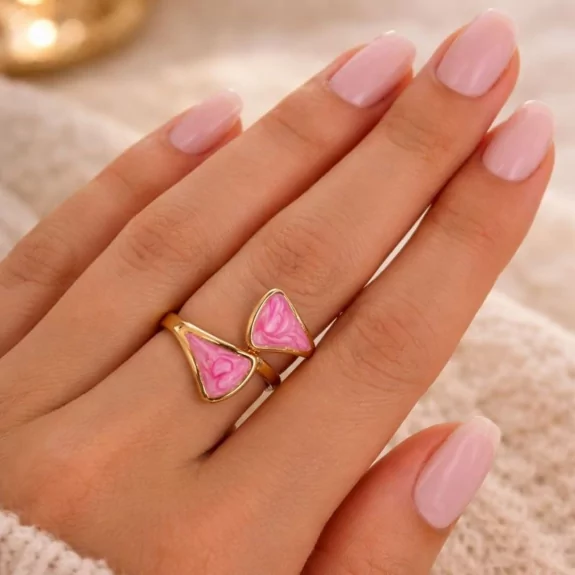 Bague tendance dorée en acier