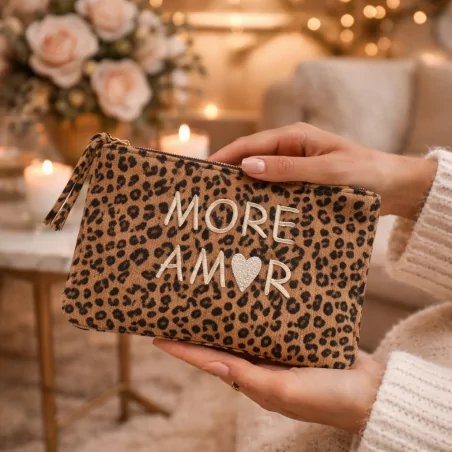 Pochette léopard message - MORE AMOR