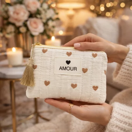 Petite pochette cœurs - AMOUR