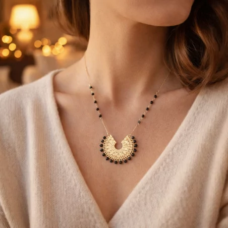 Collier acier pendentif et perles de cristal