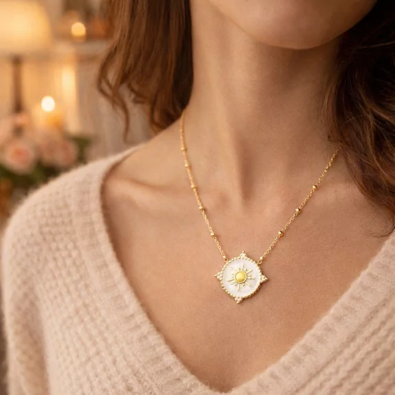 Collier fin pampille colorée