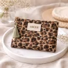Pochette motif léopard « Amour »