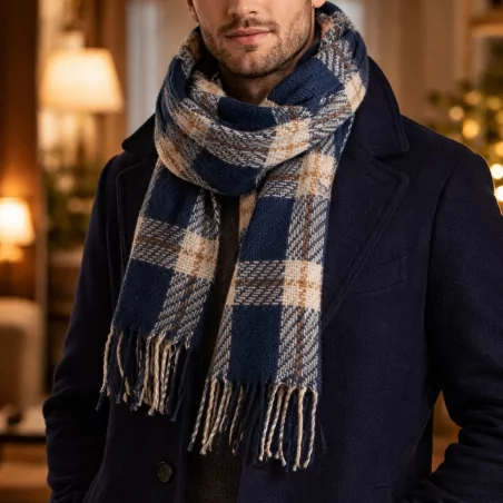 Echarpe tendance homme à carreaux