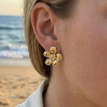 Boucles d’oreilles fleur texturée en acier inoxydable