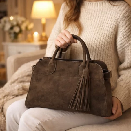 Sac à main tendance cuir avec pompon