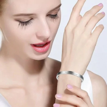 Bracelet acier argenté message les copines d'abord