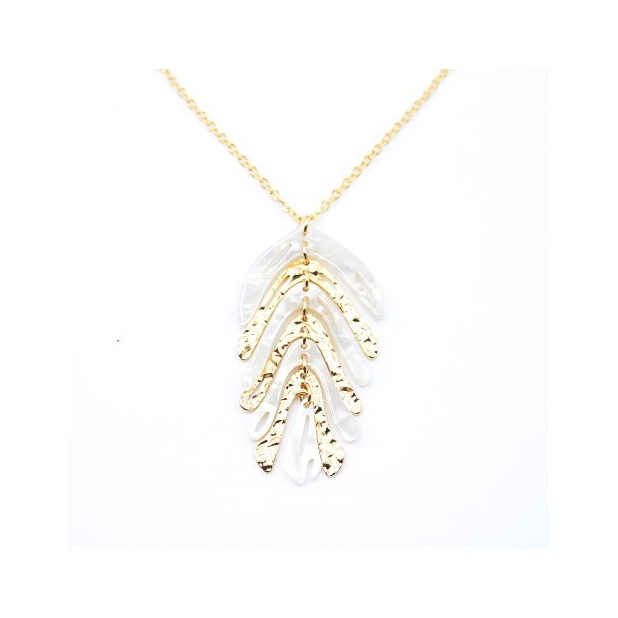 Sautoir acier avec pendentif feuille de couleur