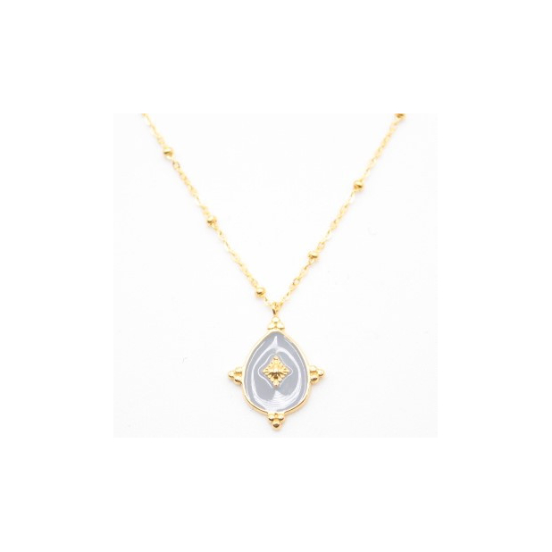 Collier tendance avec pampille goutte