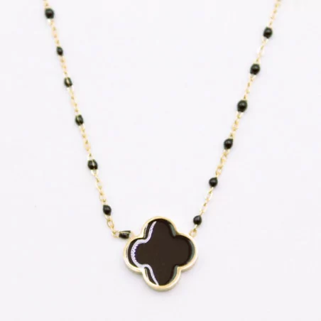 Collier tendance acier, perles et trèfle