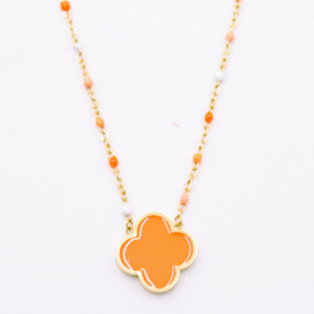 Collier Tendance Acier, Perles multi Et Trèfle