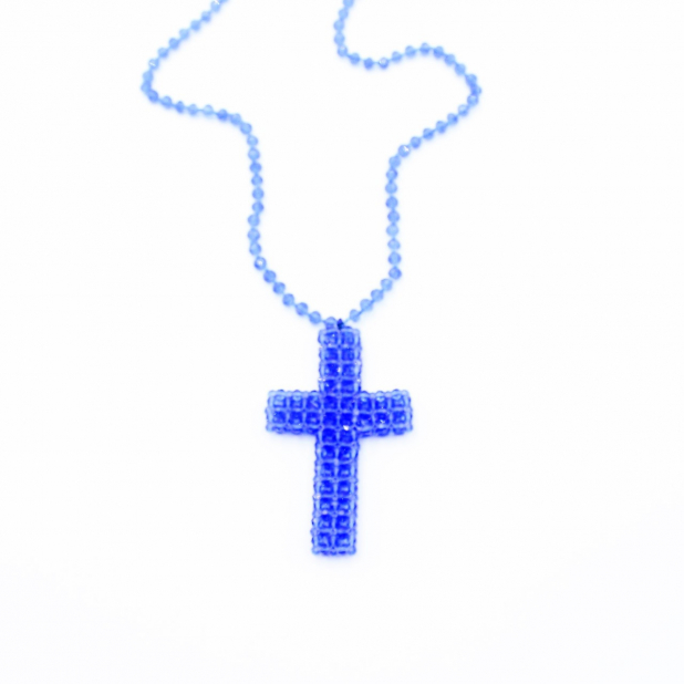 Sautoir croix en perles de cristal