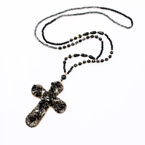 Sautoir en perles de cristal avec croix
